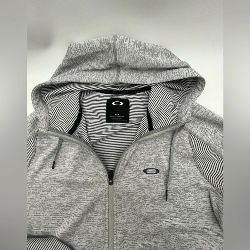 Oakley Hoodie- Grey black white - Picture 4 of 5